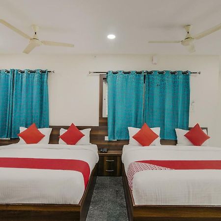 Neema Residency Hotel Anantapur Buitenkant foto