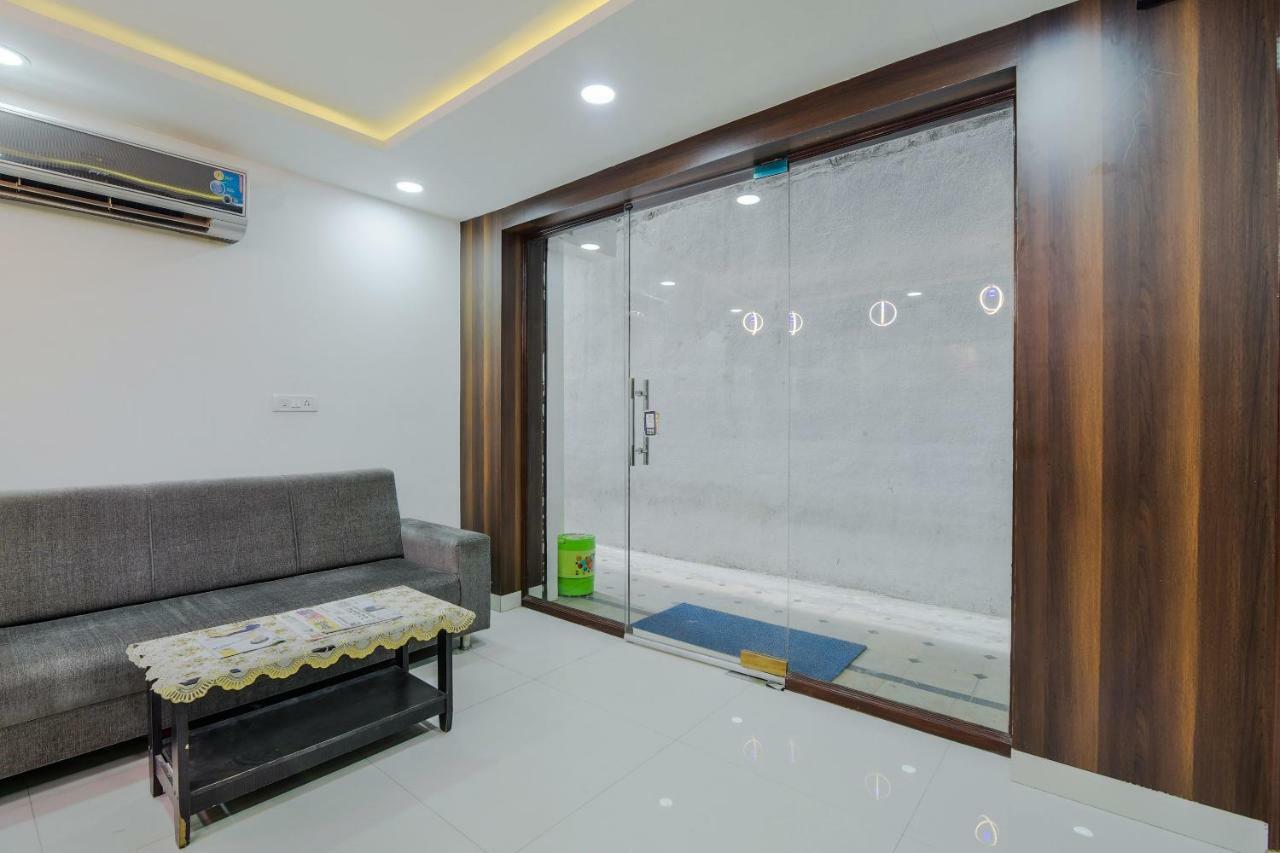 Neema Residency Hotel Anantapur Buitenkant foto