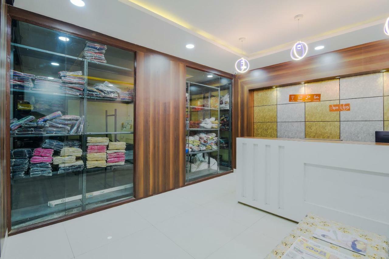 Neema Residency Hotel Anantapur Buitenkant foto