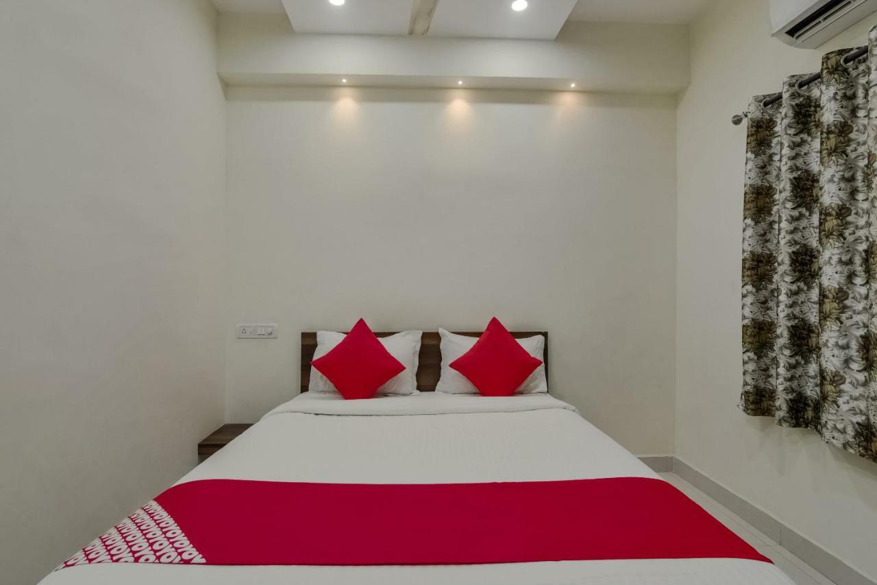 Neema Residency Hotel Anantapur Buitenkant foto